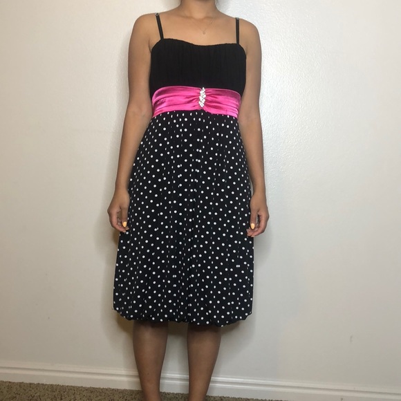 Dress - Picture 1 of 1